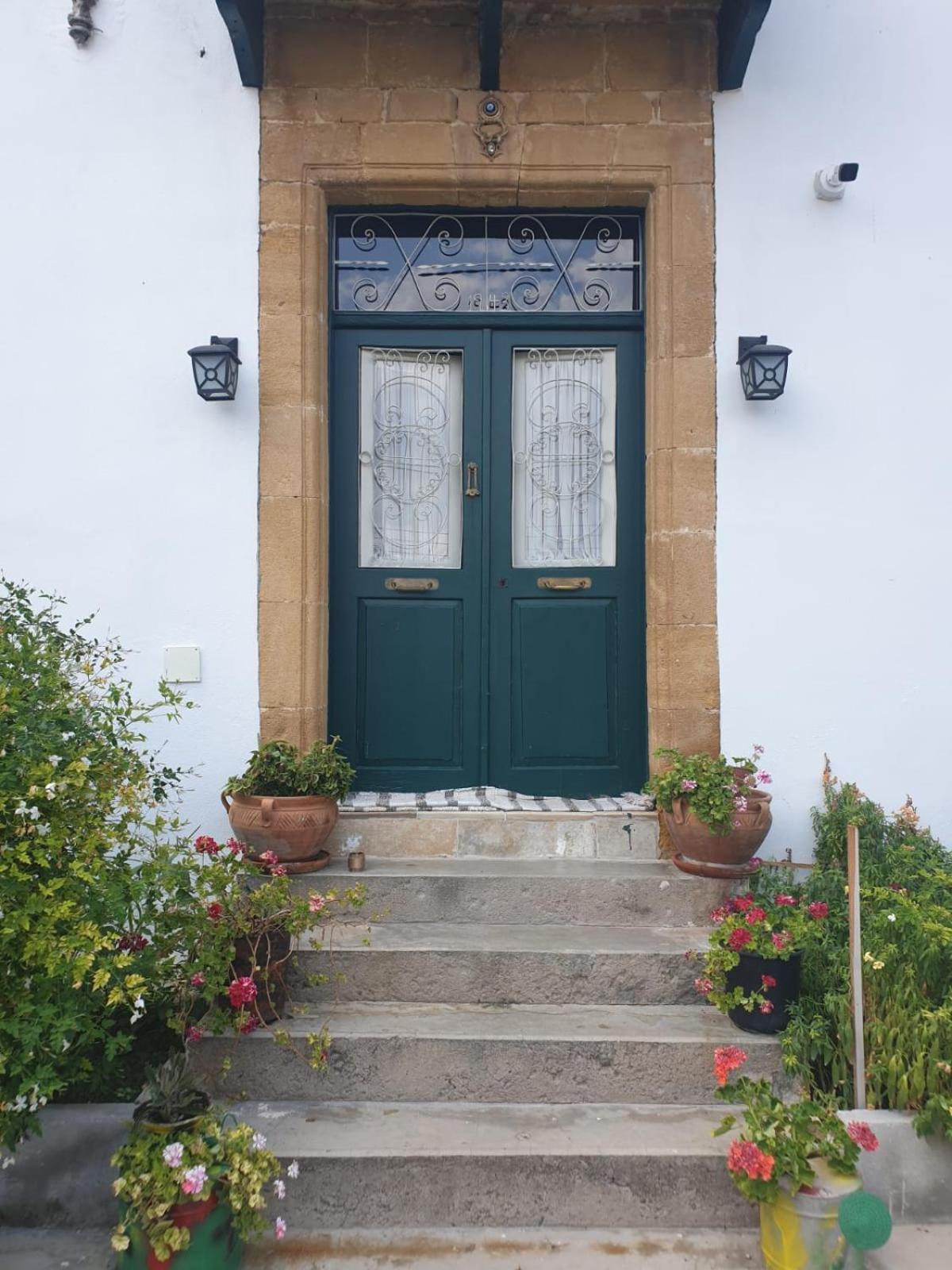 Dervise Mehmet Guest House Lefka  外观 照片